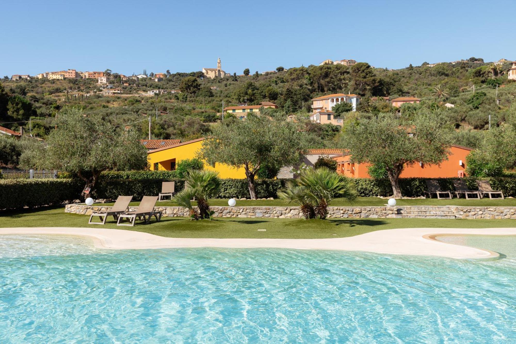 Rebi Village Imperia Exterior foto